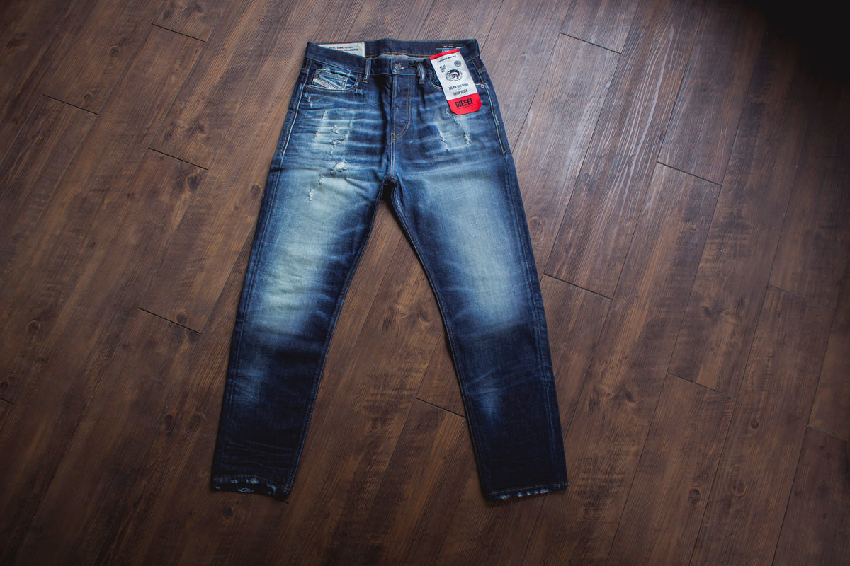 【DIESEL】D-VIDER 0092I / 中藍刷白破壞錐形– Blue Beach Denim