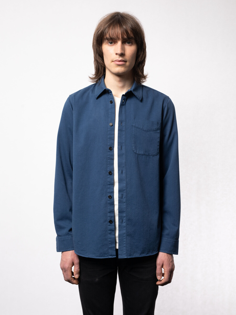 【Nudie Jeans】 Chet Pigment Dye Shirt Indigo