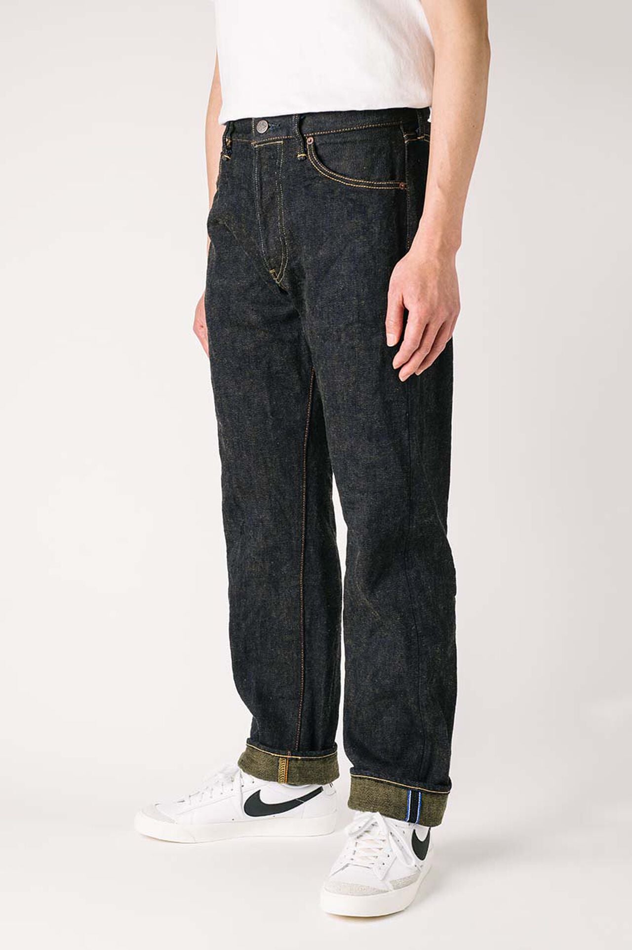 Selvedge Standard Jeans
